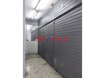 En Venta Local Comercial De 18M2 En Galeria Guizado Gamarra