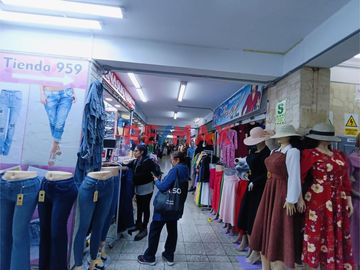 En Venta Local Comercial De 18M2 En Galeria Guizado Gamarra