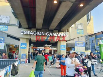 En Venta Local Comercial De 18M2 En Galeria Guizado Gamarra