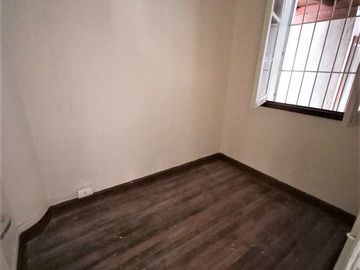 VENDO CASA MUY CENTRAL IDEAL PARA INSTALAR LOCAL DE COMIDA