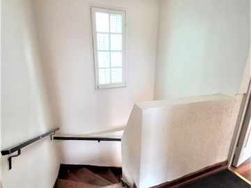 VENDO CASA MUY CENTRAL IDEAL PARA INSTALAR LOCAL DE COMIDA