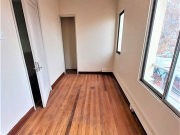 VENDO CASA MUY CENTRAL IDEAL PARA INSTALAR LOCAL DE COMIDA