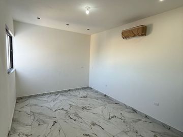 SE VENDE CASA EN MONTECARLO RESIDENCIAL