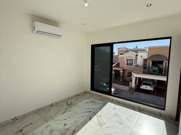 SE VENDE CASA EN MONTECARLO RESIDENCIAL