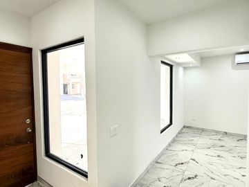 SE VENDE CASA EN MONTECARLO RESIDENCIAL