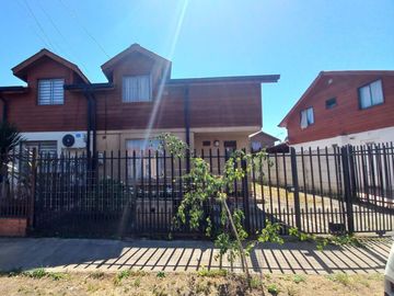 VENDO CASA EN LOTEO DE SAN CLEMENTE, COMUNA DE SAN CLEMENTE A POCOS MINUTOS DE TALCA