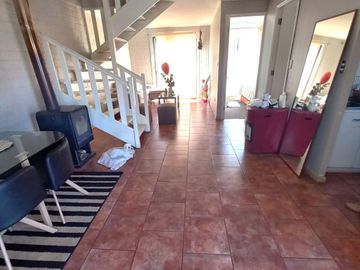 VENDO CASA EN LOTEO DE SAN CLEMENTE, COMUNA DE SAN CLEMENTE A POCOS MINUTOS DE TALCA