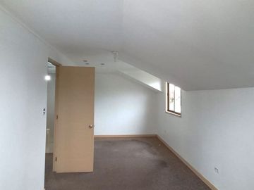 VENDO CASA EN LOTEO DE SAN CLEMENTE, COMUNA DE SAN CLEMENTE A POCOS MINUTOS DE TALCA