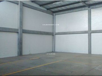 RENTO BODEGA DE 278 MTS2, PISO DE ALTA RESISTENCIA, ENERGÍA TRIFÁSICA.