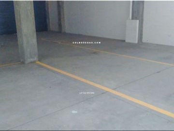 RENTO BODEGA DE 278 MTS2, PISO DE ALTA RESISTENCIA, ENERGÍA TRIFÁSICA.