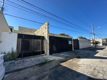 SE VENDE CASA EN MONTES DE AMÉ, MÉRIDA YUCATÁN
