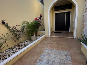SE VENDE CASA EN MONTES DE AMÉ, MÉRIDA YUCATÁN
