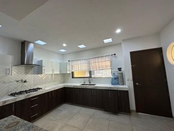 SE VENDE CASA EN MONTES DE AMÉ, MÉRIDA YUCATÁN