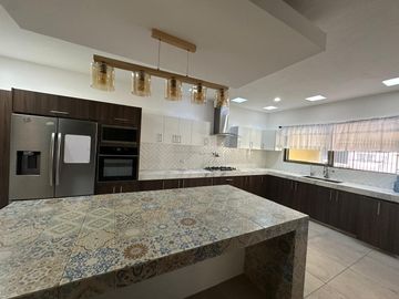 SE VENDE CASA EN MONTES DE AMÉ, MÉRIDA YUCATÁN