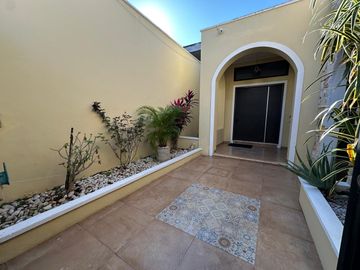 SE VENDE CASA EN MONTES DE AMÉ, MÉRIDA YUCATÁN