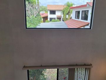 VENTA CASA COLINAS DEL BOSQUE EN PRIVADA 5 RECÁMARAS CORREGIDORA QUERÉTARO