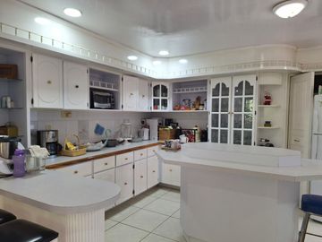 VENTA CASA COLINAS DEL BOSQUE EN PRIVADA 5 RECÁMARAS CORREGIDORA QUERÉTARO