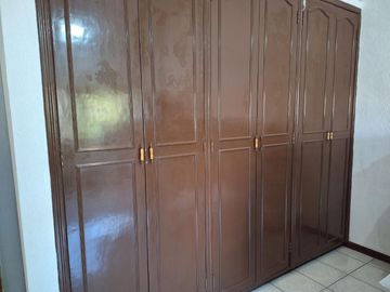VENTA CASA COLINAS DEL BOSQUE EN PRIVADA 5 RECÁMARAS CORREGIDORA QUERÉTARO