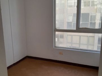 DEPTO., ESTAC. y BODEGA - A DOS CUADRAS DEL METRO SANTA ISABEL L. 5.