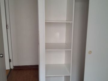 DEPTO., ESTAC. y BODEGA - A DOS CUADRAS DEL METRO SANTA ISABEL L. 5.