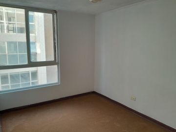 DEPTO., ESTAC. y BODEGA - A DOS CUADRAS DEL METRO SANTA ISABEL L. 5.