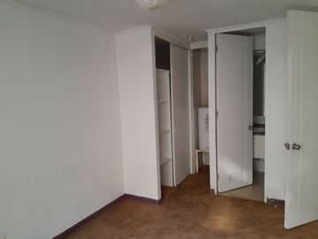 DEPTO., ESTAC. y BODEGA - A DOS CUADRAS DEL METRO SANTA ISABEL L. 5.