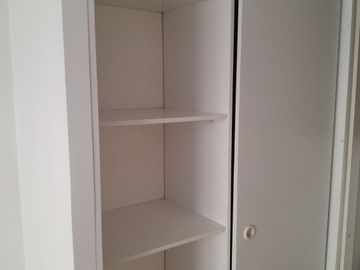 DEPTO., ESTAC. y BODEGA - A DOS CUADRAS DEL METRO SANTA ISABEL L. 5.