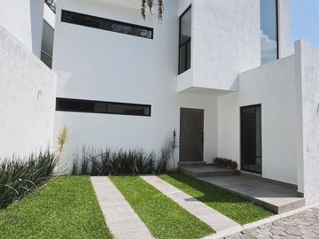 ESTRENA CASA Lomas de Cuernavaca  Alberca y Roof Garden $ 4,380,000