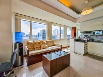Corner Studio Unit for Sale in Calyx Residences