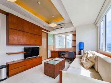 Corner Studio Unit for Sale in Calyx Residences