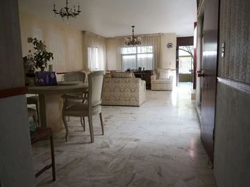 CASA EN VENTA COL. LOMAS DEL COUNTRY, GUADALAJARA JALISCO.