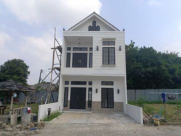Rumah di Galaxy City Affordable Luxury in South Bekasi American Style