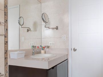 VENTA POR VIAJE DUPLEX SAN BORJA NORTE