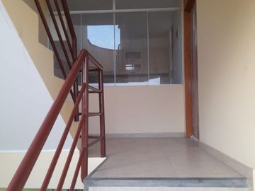 Venta De Departamento De Estreno Entre Av. Central Y Av. Canta Callao En Los Olivos