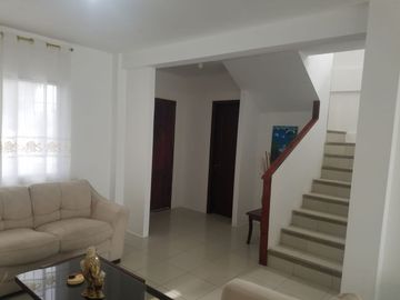 Casa de alquile en Manta zona sur Ciudad
