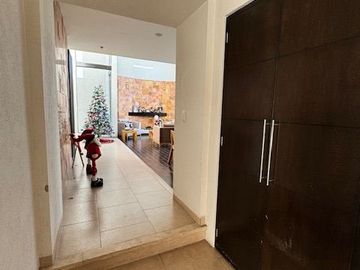 CASA EN VENTA EN JARDINES DEL CAMPESTRE AL NORTE DE AGS