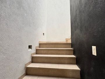 CASA EN VENTA EN JARDINES DEL CAMPESTRE AL NORTE DE AGS