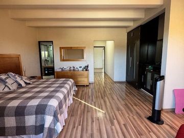 CASA EN VENTA EN JARDINES DEL CAMPESTRE AL NORTE DE AGS