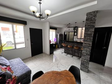Venta de casa de 1 planta en Villa Italia, Etapa Florencia, Av. León Febres Cordero
