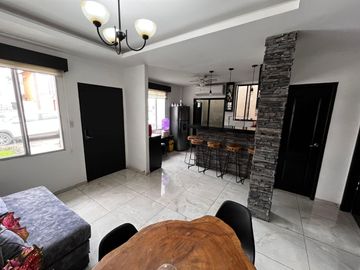 Venta de casa de 1 planta en Villa Italia, Etapa Florencia, Av. León Febres Cordero