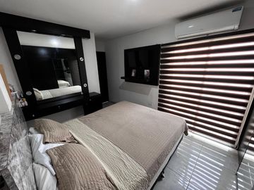 Venta de casa de 1 planta en Villa Italia, Etapa Florencia, Av. León Febres Cordero