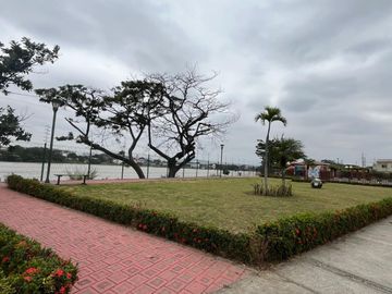 Venta de casa de 1 planta en Villa Italia, Etapa Florencia, Av. León Febres Cordero