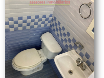 Venta de casa con locales en San Felipe de Jesús, G.A.M.