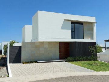 Casa en Venta, Grand Juriquilla, Querétaro