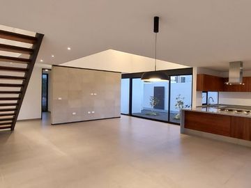 Casa en Venta, Grand Juriquilla, Querétaro