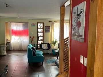 Casa 3 Dormitorios 3 Baños, Estacionamiento. 180 m2 en calle Hernán Ariztia 1199 Villa El Parque en Melipilla