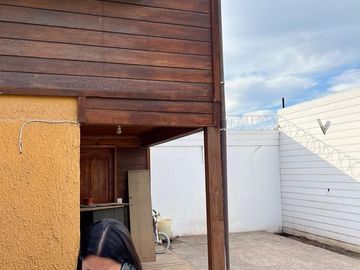 Casa 3 Dormitorios 3 Baños, Estacionamiento. 180 m2 en calle Hernán Ariztia 1199 Villa El Parque en Melipilla