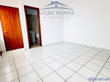 Casa en Venta Una Planta Condominio en Lomas De Zapopan