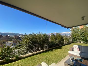 Espectacular Dpto 1 er piso en altura, gran vista oriente!!