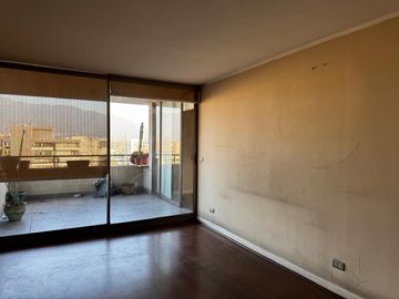 Departamento 3 dormitorios 2 baños. Inmueble adjudicado en remate ubicado en Vicuña Mackenna 6501, Metro Mirador, La Florida.